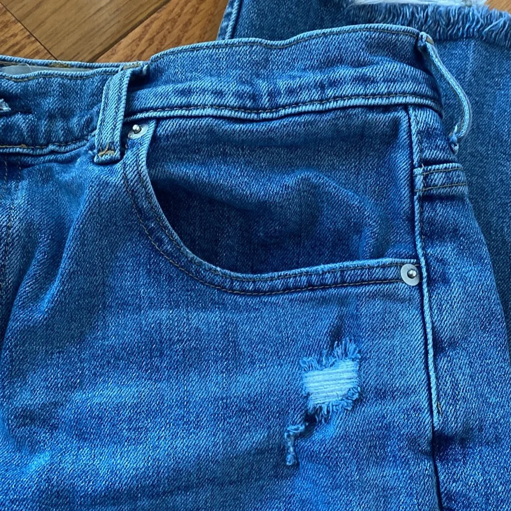 Everlane High-Rise Women’s Jeans in Blue - Picture 2 of 5